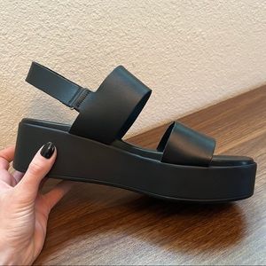 Steve Madden Black Platform Sandals size: 9